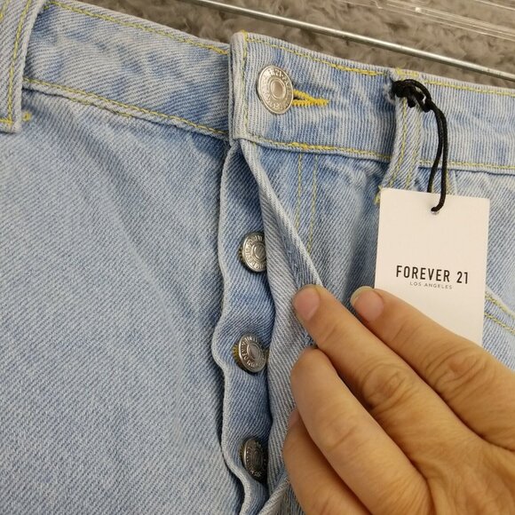 Forever 21 Shorts Women's 28 Button Fly Light Blue 100% Cotton High Rise *NWT* - Picture 2 of 8